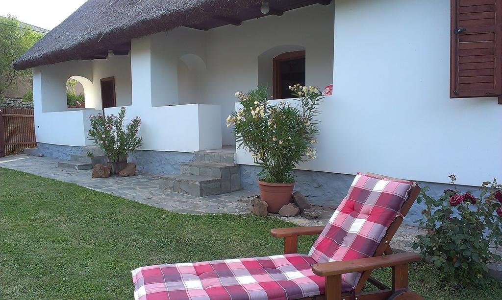Country House Balaton 펄로즈너크 외부 사진