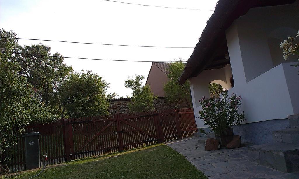 Country House Balaton 펄로즈너크 외부 사진