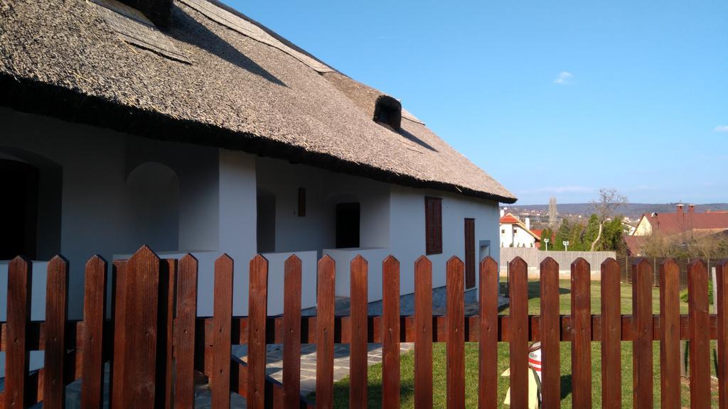 Country House Balaton 펄로즈너크 외부 사진