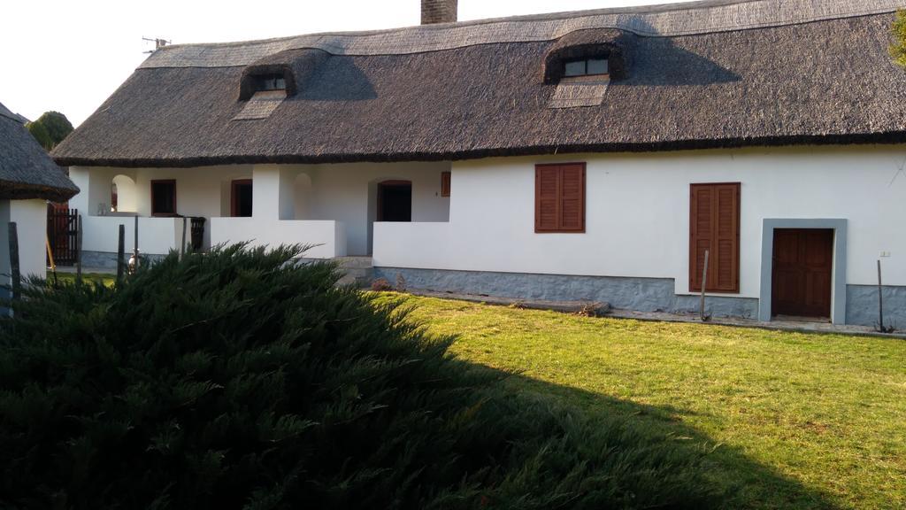 Country House Balaton 펄로즈너크 외부 사진